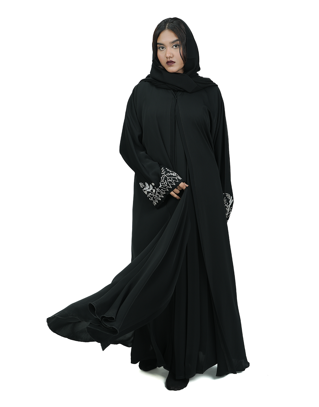 THE SILVER WINE ABAYA