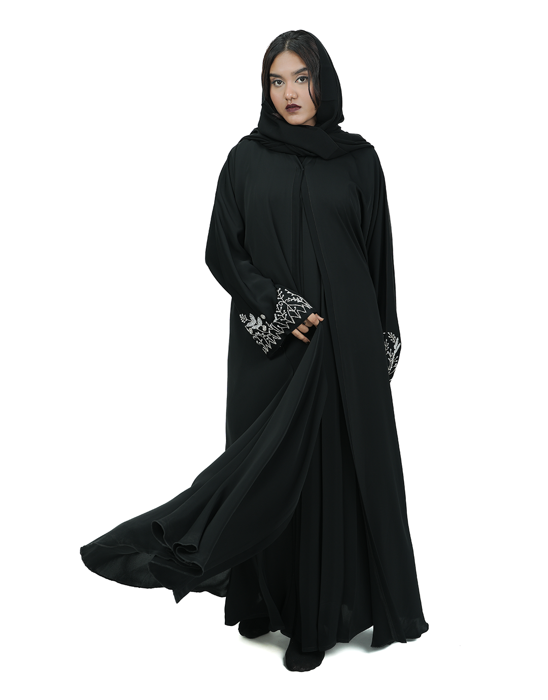 THE SILVER WINE ABAYA